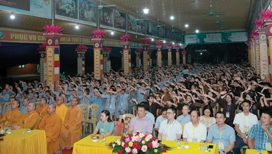 Khóa tu Phật giáo với tuổi trẻ lần thứ 15 tại chùa Khải Nam có sự tham gia của 1.500 bạn trẻ