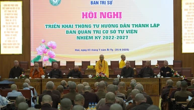 Hòa thượng Thích Khế Chơn phát biểu khai mạc hội nghị
