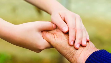 Người Phật tử chân chính là người biết tu, biết học, biết phụng sự và hướng dẫn cha mẹ cùng đi trên con đường giác ngộ. Đó mới là hiếu đạo trọn vẹn