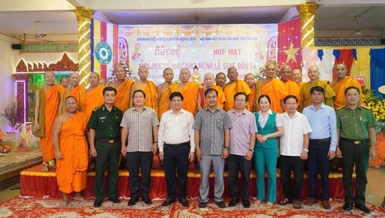 Lưu niệm tại buổi họp mặt