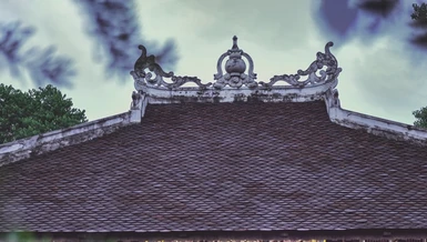 "Mái chùa che chở hồn dân tộc/ Nếp sống muôn đời của Tổ tông”