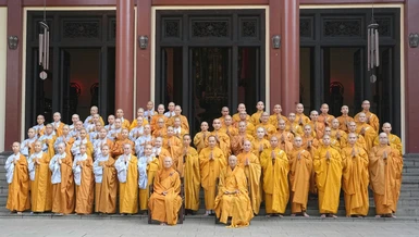 Lớp Hoằng Luật Huệ Nghiêm khóa X (2025-2026)