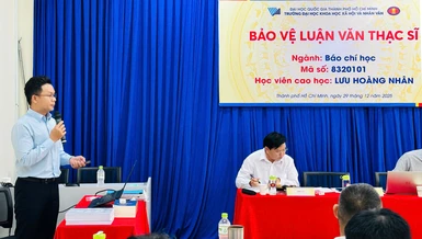 Học viên Lưu Hoàng Nhân trình bày đề tài nghiên cứu