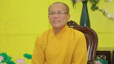 Thượng tọa Thích Đạo Hiển, Ủy viên Hội đồng Trị sự GHPGVN, Phó Trưởng ban kiêm Chánh Thư ký Ban Trị sự GHPGVN tỉnh Quảng Ninh