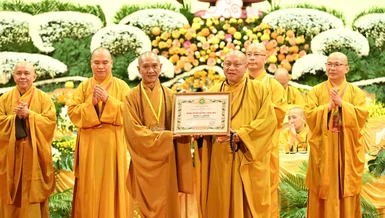 Trung ương Giáo hội trao Bằng tuyên dương công đức đến tập thể, cá nhân tiêu biểu