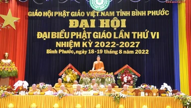 Chư tôn đức chứng minh và chủ tọa phiên trù bị đại hội