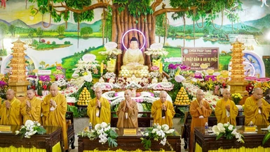 Niệm Phật cầu gia hộ