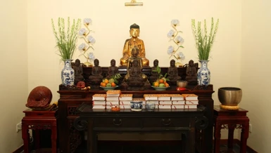 Có nên thờ tượng cũ?