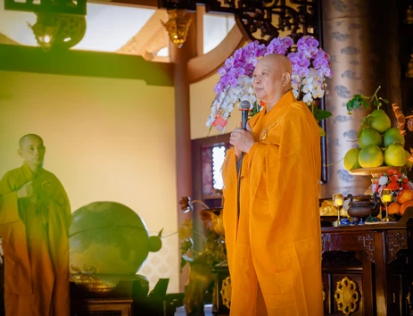 [Video] Hòa thượng Thích Lệ Trang giải thích về Pháp hội Dược Sư