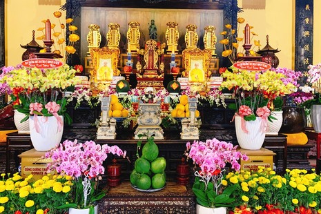 Trang nghiêm Tổ đường ngày 30 Tết tại chùa Ấn Quang - Ảnh: Hoằng Tâm