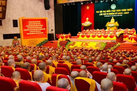 Tại Đại hội đại biểu Phật giáo toàn quốc lần thứ IX, Hiến chương tu chỉnh lần thứ 7 với nhiều điều chỉnh, bổ sung, trong đó có việc thành lập Ban Quản trị cơ sở tự viện đã được thông qua - Ảnh: BGN