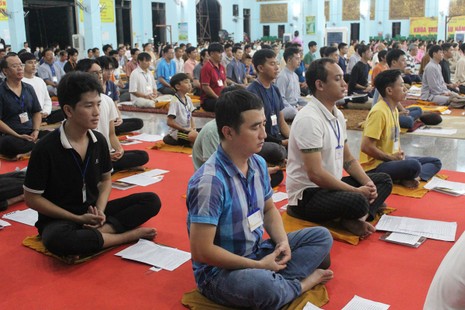 700 Phật tử tham gia khóa thiền tại thiền viện Phước Sơn