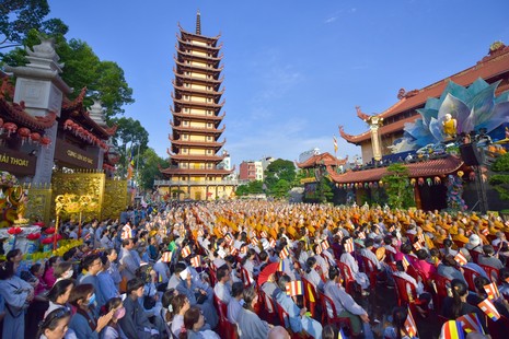 [Video] Toàn cảnh Lễ chính thức Đại lễ Phật đản Phật lịch 2568 tại Việt Nam Quốc Tự