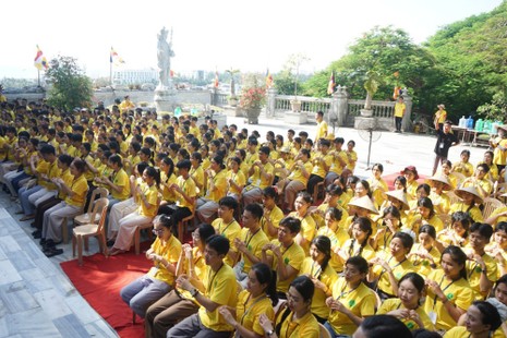 Khóa tu tại tổ đình Linh Ứng Non Nước với sự tham gia của 500 tu sinh