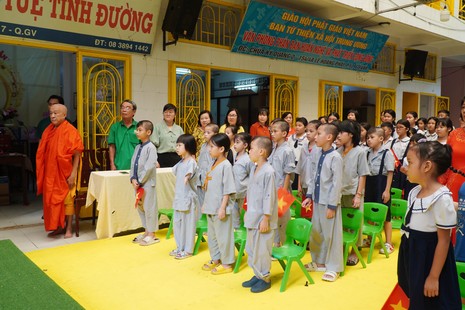 Lớp Phổ cập Tiểu học Trần Quang Khải - chùa Kỳ Quang 2 khai giảng năm học mới 2025-2026