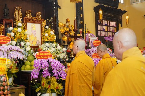 Lễ tưởng niệm 12 năm ngày viên tịch của Hòa thượng Thích Nhật Quang trang nghiêm diễn ra tại tổ đình Ấn Quang
