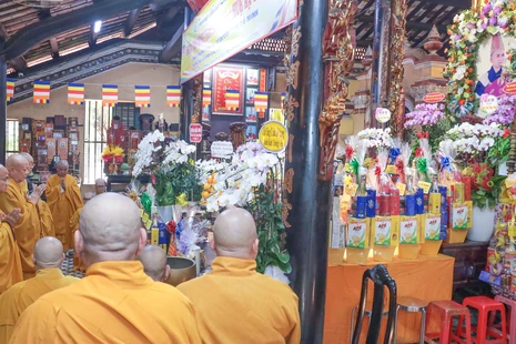 Lễ tưởng niệm húy nhật lần thứ 28 Hòa thượng Thích Huệ Sanh tại tổ đình Giác Lâm (phường Bảy Hiền, TP.HCM) - Ảnh: Nguyên Tài/BGN