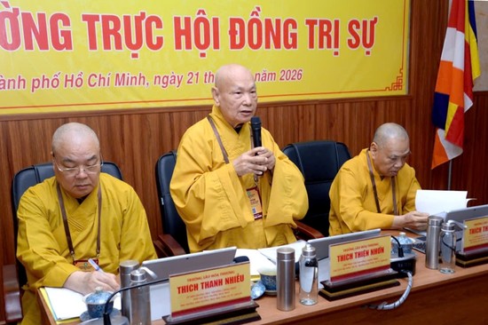 Trưởng lão Hòa thượng Thích Thiện Nhơn phát biểu tại Hội nghị Ban Thường trực Hội đồng Trị sự - Ảnh: Bảo Toàn/BGN