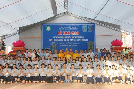 Lưu niệm tại Lễ khai mạc Liên trại huấn luyện Lộc Uyển, A Dục 