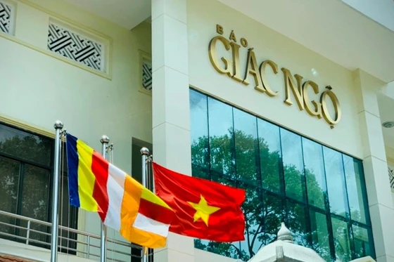 Báo Giác Ngộ, cơ quan ngôn luận của Giáo hội Phật giáo Việt Nam TP.HCM được thành lập năm 1975, trụ sở tòa soạn tại số 85 Nguyễn Đình Chiểu, phường Võ Thị Sáu, Q.3, TP.HCM từ cuối năm 1975 cho tới nay.