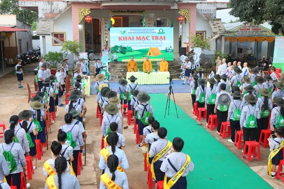 Quang cảnh lễ khai mạc