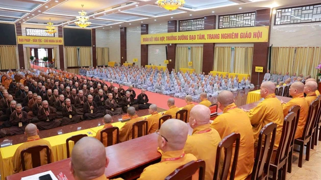 [Video] Hơn 400 giới tử Đại giới đàn Thanh Kiểm dự kỳ tuyển Phật trường tại Việt Nam Quốc Tự