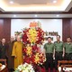 Hòa thượng Thích Quảng Tùng tặng hoa chúc mừng lãnh đạo Công an TP.Hải Phòng nhân Ngày truyền thống Công an Nhân dân 
