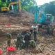 Đội Quy tập hài cốt liệt sĩ tiếp tục di dời đất, mở rộng phạm vi tìm kiếm tại Khu B trong Công viên Lê Thị Riêng