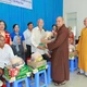 Trao quà đến người dân trên địa bàn tỉnh Đồng Tháp