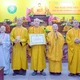 Tập thể Ban Từ thiện xã hội Trung ương nhận Bằng tuyên dương công đức của Trung ương Giáo hội - Ảnh: Quảng Đạo/BGN