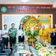 Lãnh đạo tỉnh Thanh Hóa tặng hoa chúc mừng đoàn đại biểu Phật giáo tỉnh tham dự Đại hội Phật giáo toàn quốc lần thứ X - Ảnh: Đức Hòe