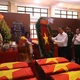 Tổng Bí thư, Chủ tịch nước Tô Lâm dâng hương tưởng niệm các Anh hùng, liệt sĩ tại nơi quàn hài cốt các liệt sĩ ở Công viên Lê Thị Riêng 