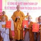 Thượng tọa Thích Quảng Tâm trao quyết định bổ nhiệm Ban Quản trị chùa Quan Âm