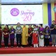 Thượng tọa Thích Thanh Phong thay mặt Nhóm Chia sẻ - Sharing trao những phần quà tri ân đến các đơn vị đồng hành