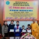 Phân ban Phật tử Dân tộc T.Ư trao học bổng cho học sinh người đồng bào dân tộc thiểu số