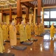 Đức Đệ tứ Pháp chủ GHPGVN dâng hương Tam bảo tại chánh điện Việt Nam Quốc Tự - Ảnh: Bảo Toàn/BGN