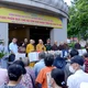 Hòa thượng Thích Lệ Trang chia sẻ về ý nghĩa Lễ Vu lan - Báo hiếu đến bà con đến nhận quà tại Việt Nam Quốc Tự - Ảnh: Bảo Toàn/BGN