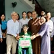 Bàn giao nhà Đại đoàn kết đến gia đình bà Lê Thị Mai