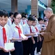 Trao học bổng “Tiếp sức đến trường - Chắp cánh ước mơ” tại Trường THCS Thắng Nhì
