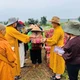 Ban Kinh tế Tài chính - Từ thiện xã hội GHPGVN tỉnh Gia Lai tặng quà đến đồng bào dân tộc thiểu số