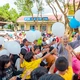 Niềm hạnh phúc của các em học sinh vùng sâu, vùng xa khi đón Ni sư đến thăm, tặng quà trong ngày Tết Trung thu