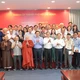 Đoàn đại biểu TP.HCM dự Đại hội toàn quốc MTTQVN lần thứ XI, nhiệm kỳ 2026-2031 lưu niệm tại buổi gặp mặt - Ảnh: Nguyên Tài/BGN