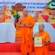 Hòa thượng Danh Đổng trao quyết định bổ nhiệm trụ trì chùa Tổng Quản đến Đại đức Trương Văn Tuấn