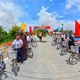 Tặng 30 chiếc xe đến các em học sinh có hoàn cảnh khó khăn tại địa phương