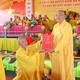 Hòa thượng Thích Minh Nhật trao quyết định bổ nhiệm trụ trì chùa Viên Đức đến Đại đức Thích Nhuận Hạnh