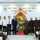 Đoàn Bộ Dân tộc và Tôn giáo tặng hoa chúc mừng Học viện Phật giáo VN tại TP.HCM nhân Đại lễ Phật đản Phật lịch 2570