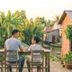 Thành công lớn nhất của một đời làm cha mẹ không phải là nuôi dạy nên một vĩ nhân, mà là nuôi dưỡng nên một đứa trẻ biết sống hạnh phúc và bình an giữa cuộc đời đầy biến động
