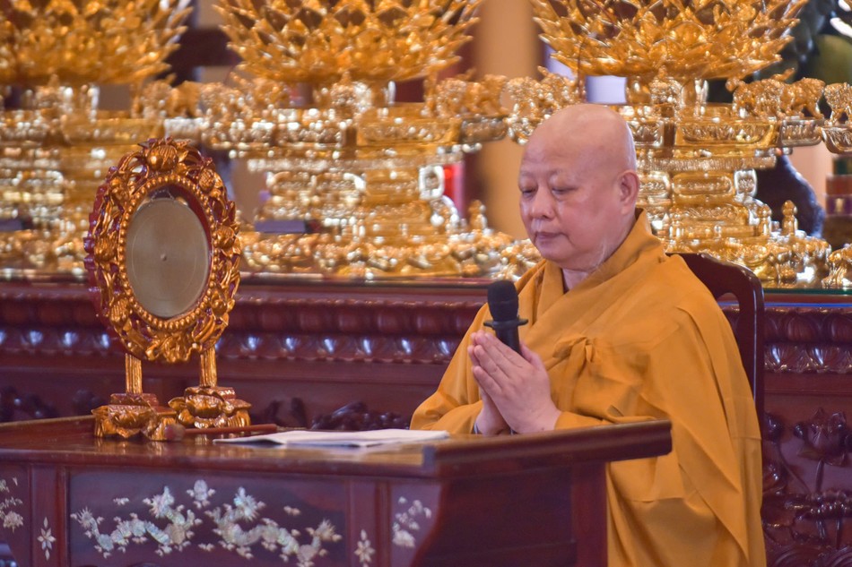 Hòa thượng Thích Lệ Trang chia sẻ về ý nghĩa An cư kiết hạ - Ảnh: Quảng Đạo/BGN