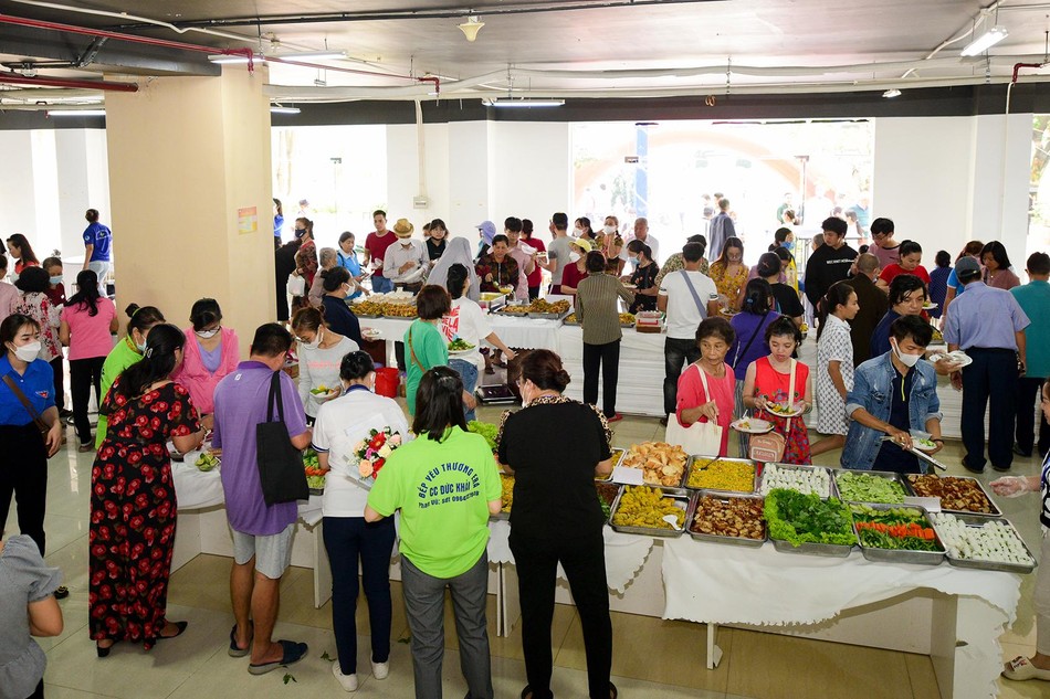 Ngày hội “Ẩm thực chay” gây quỹ “Vì người nghèo” năm 2022 tại phường Phú Mỹ, quận 7