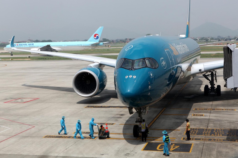 Ban Chỉ đạo quốc gia về phòng, chống dịch Covid-19, Bộ Giao thông vận tải cho phép nhập cảnh trở lại tại sân bay Nội Bài và Tân Sơn Nhất - Ảnh: Tuấn Phùng